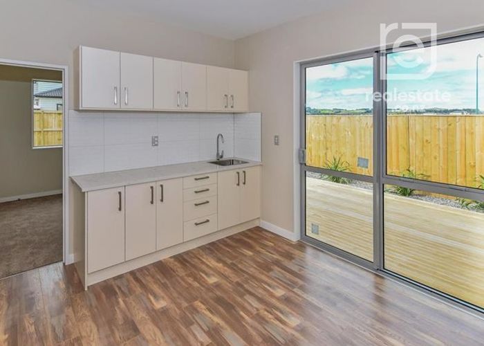  at 10 Puoro Street, Flat Bush, Manukau City, Auckland