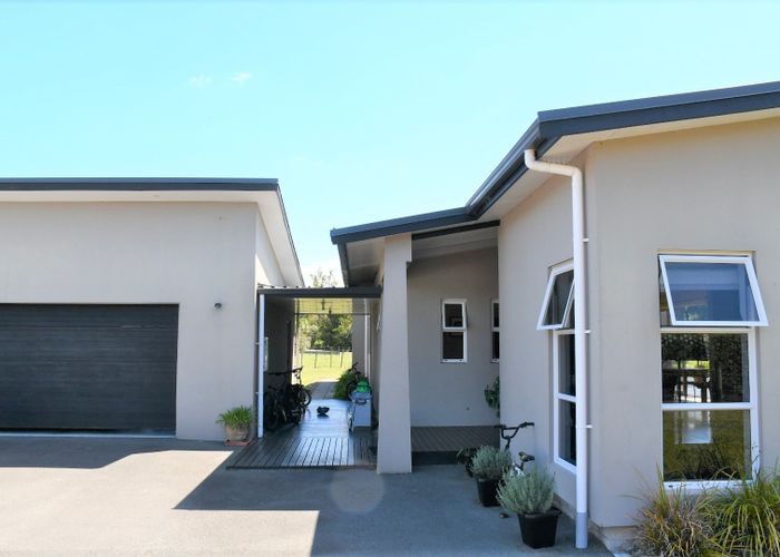  at 4/25 Lowe Road, Rukuhia, Hamilton, Waikato
