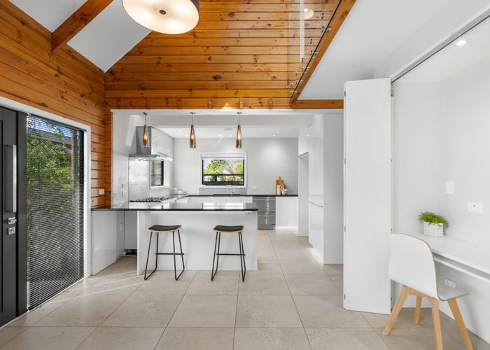  at 3 Hamilton Avenue, Fendalton, Christchurch City, Canterbury