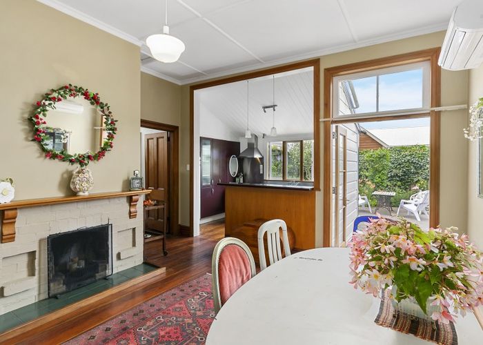  at 7 Aorangi Terrace, Thorndon, Wellington