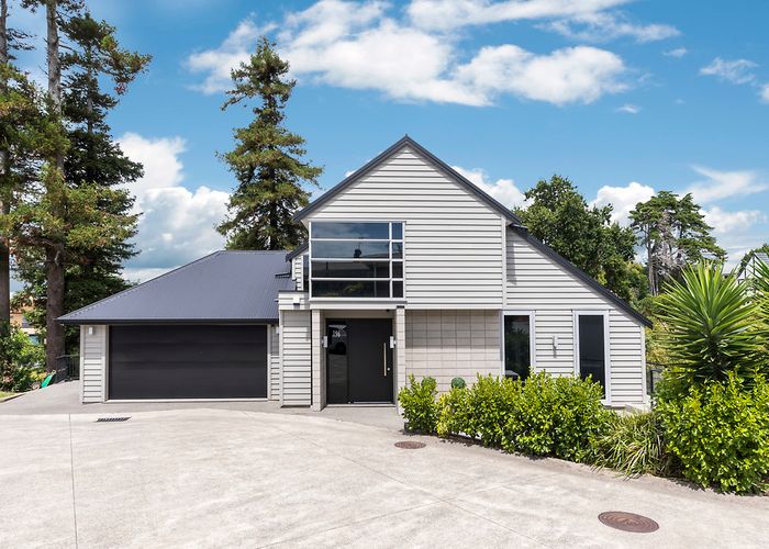  at 196 Ridge Road, Howick, Auckland