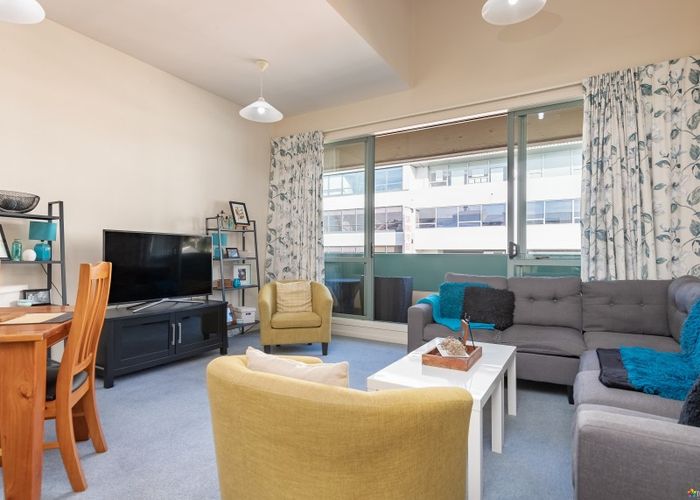  at 5/220 Thorndon Quay, Pipitea, Wellington