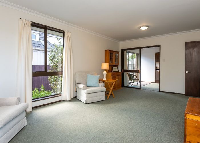  at 1/18 Rembrandt Place, Burnside, Christchurch