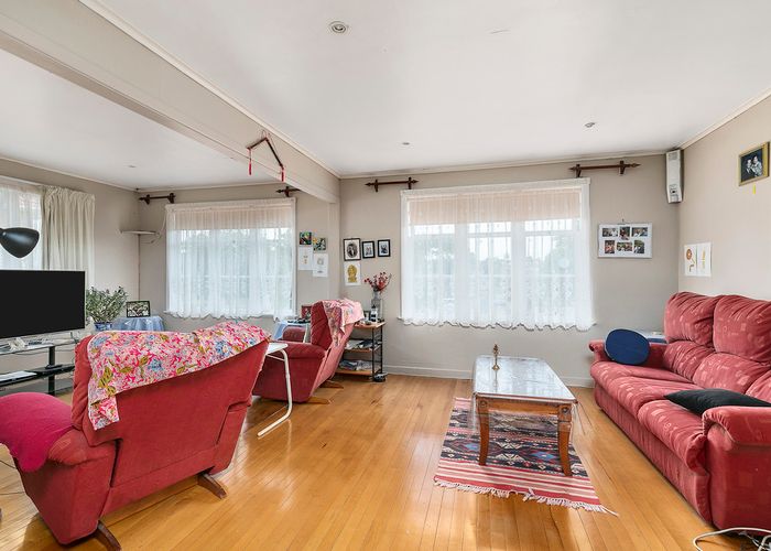  at 15 Lorraine Avenue, Mount Albert, Auckland