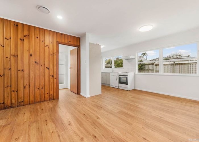  at 9 Oteha Valley Road, Albany, North Shore City, Auckland