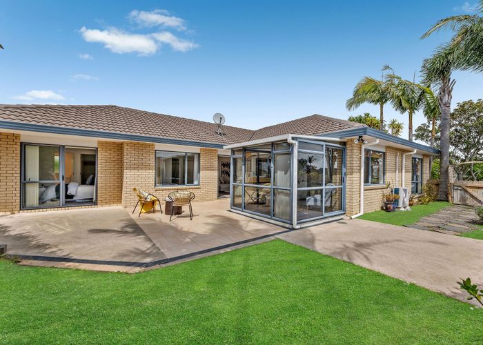  at 24 Moyrus Crescent, Dannemora, Manukau City, Auckland