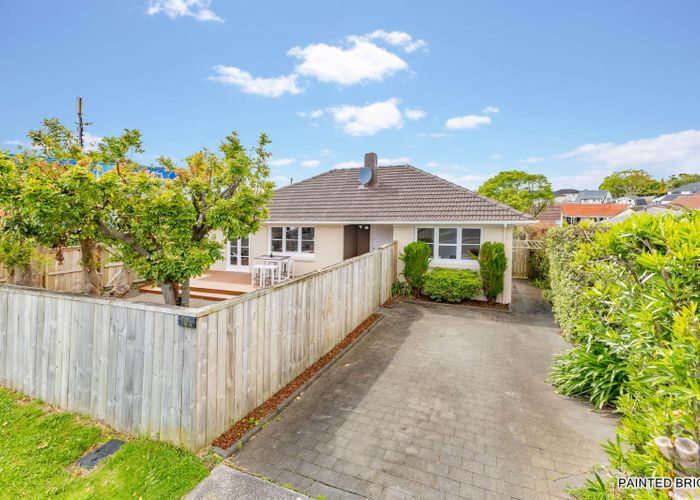  at 1/10 Botany Road, Howick, Manukau City, Auckland