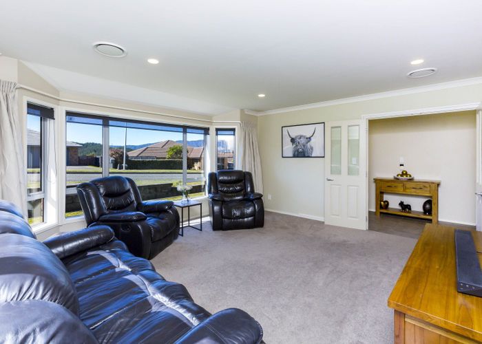  at 118 Kirton Drive, Riverstone Terraces, Upper Hutt, Wellington