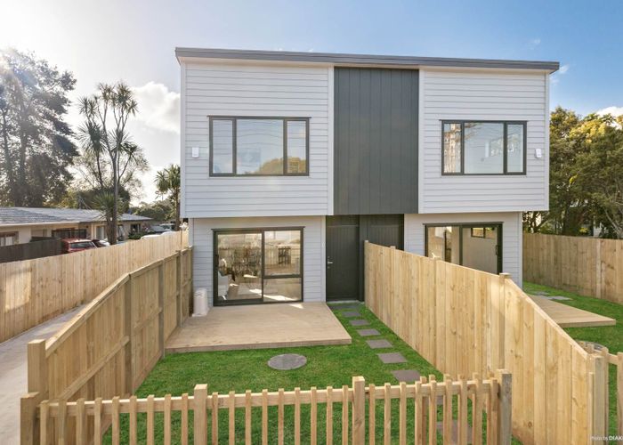  at 1/314 Royal Road, Massey, Auckland