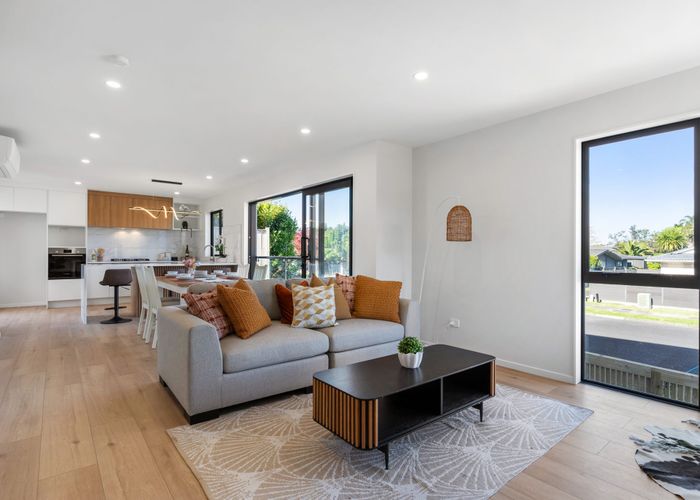 at 16A Meadway, Sunnyhills, Manukau City, Auckland