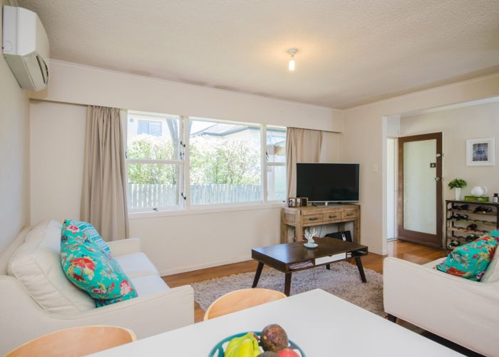  at 2/4 Shackleton Road, Mount Eden, Auckland