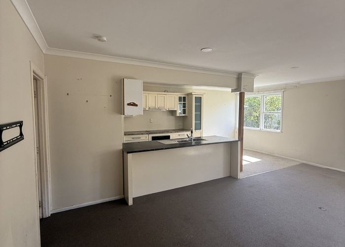 at 2 Garfield Road, Helensville, Rodney, Auckland