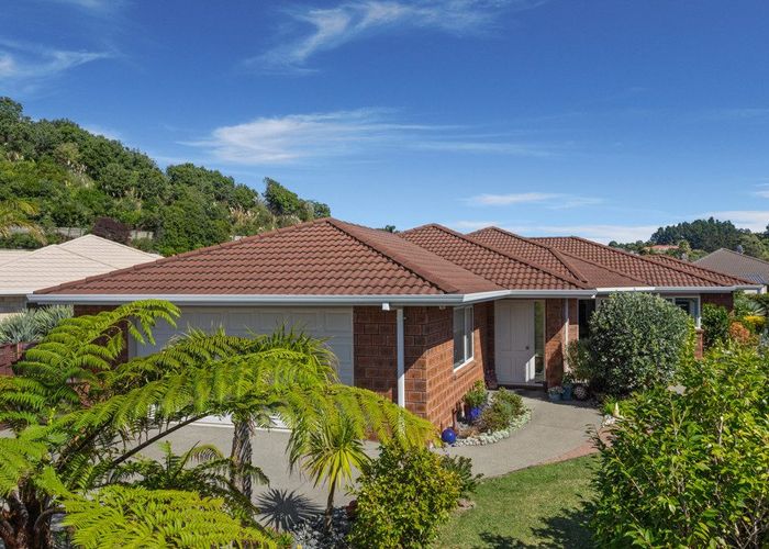  at 4 Landward Close, Ohope