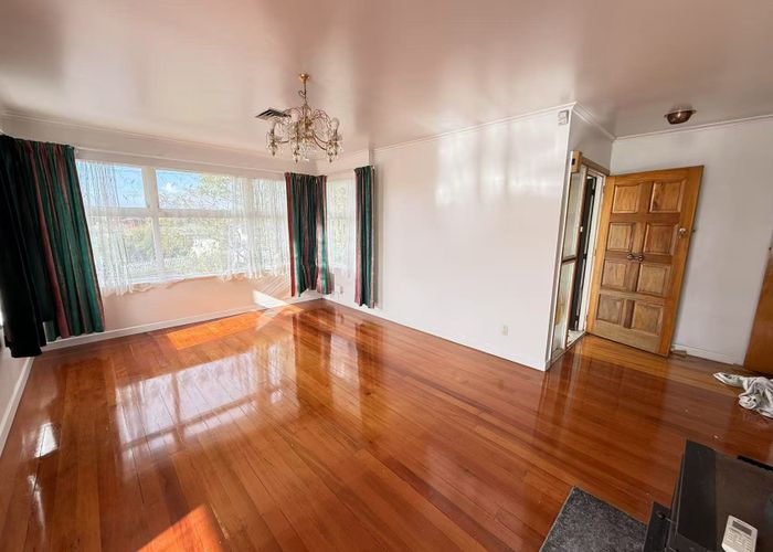  at 77 Boundary Road, Blockhouse Bay, Auckland City, Auckland