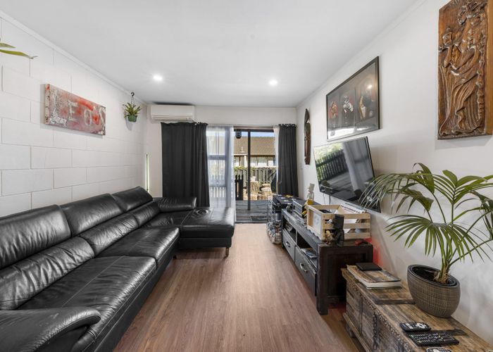  at 5/25A Vine Street, Mangere East, Manukau City, Auckland