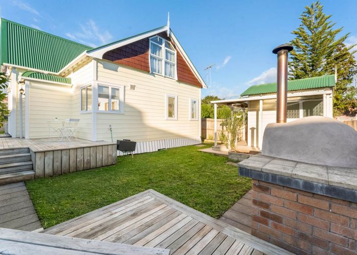  at 33B View Road, Henderson, Auckland