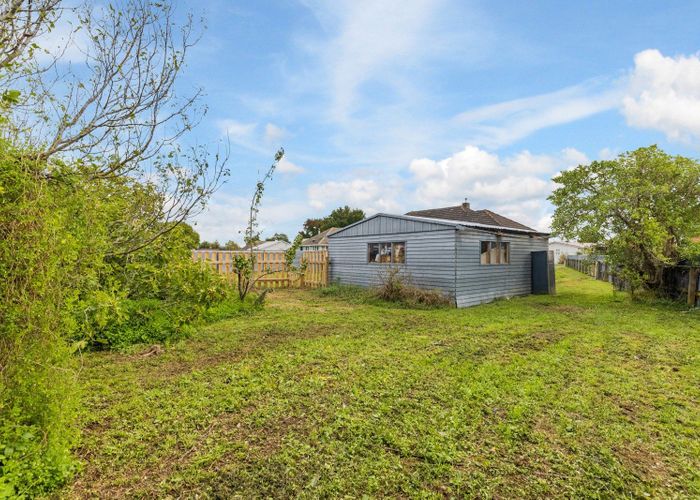  at 31 Exeter Crescent, Takaro, Palmerston North