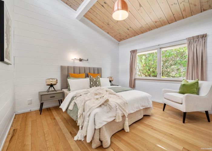  at 4/15 SELWYN CRES, Forest Hill , Auckland