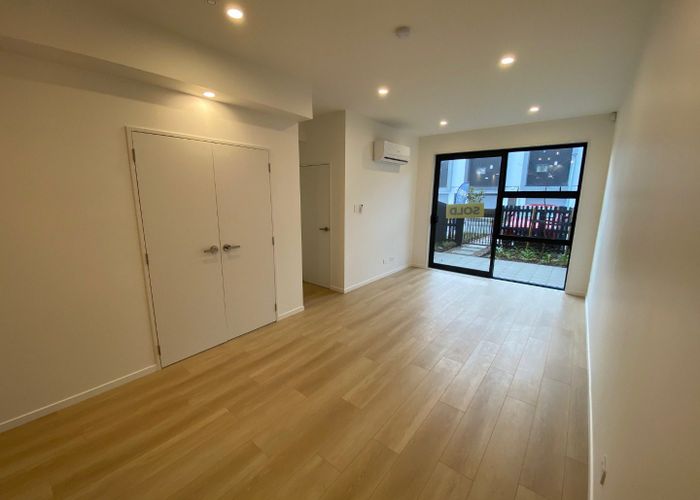  at 7 Papa Takaro Lane, Flat Bush, Manukau City, Auckland