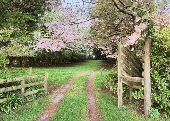For sale | 442 Te Waerenga Road, Hamurana, Rotorua, Bay Of Plenty ...