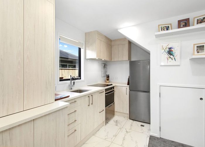  at 5/27 Waiwhetu Road, Waiwhetu, Lower Hutt