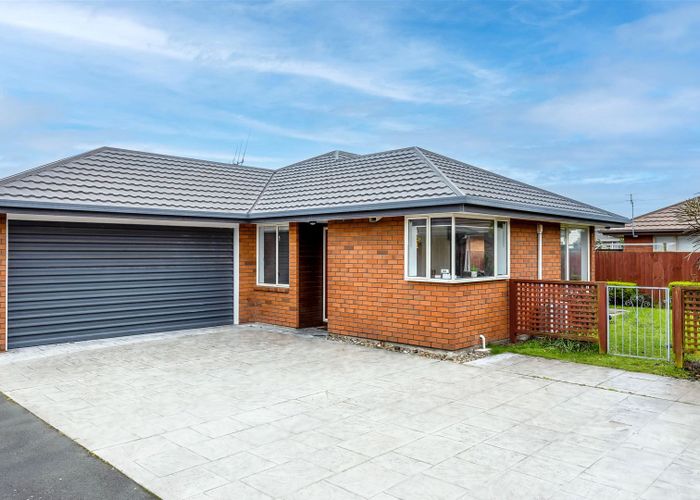  at 2/30 Seymour Street, Hornby, Christchurch