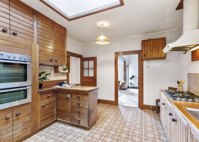  at 61 Garden Road, Northland, Wellington, Wellington