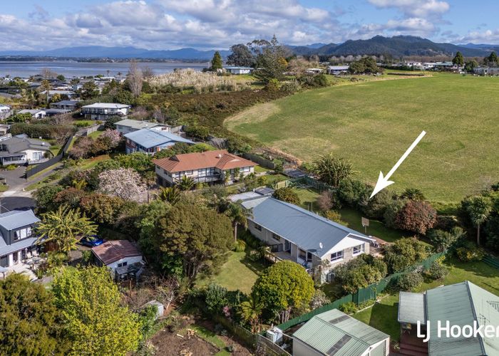  at 6 Nathan Place, Athenree, Waihi Beach