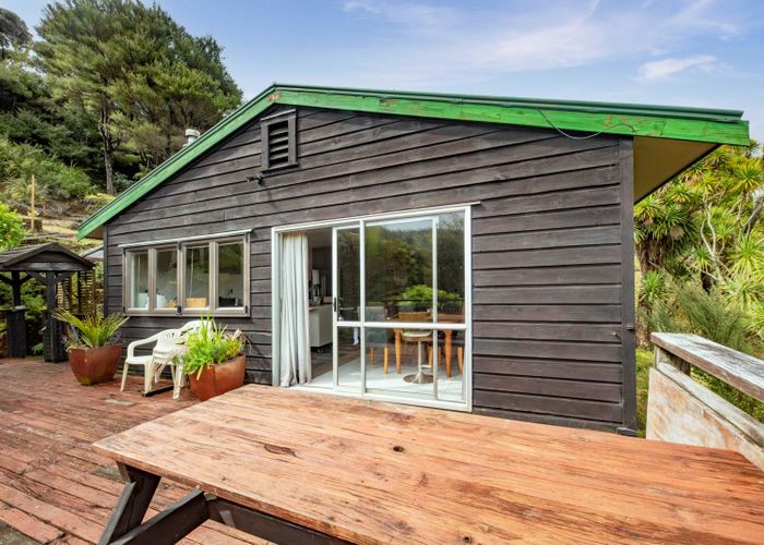  at 174 Lone Kauri Road, New Lynn