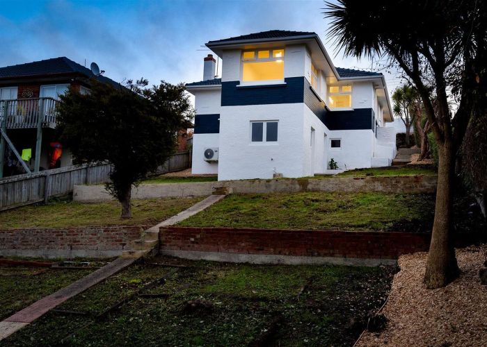  at 115 Riselaw Road, Calton Hill, Dunedin