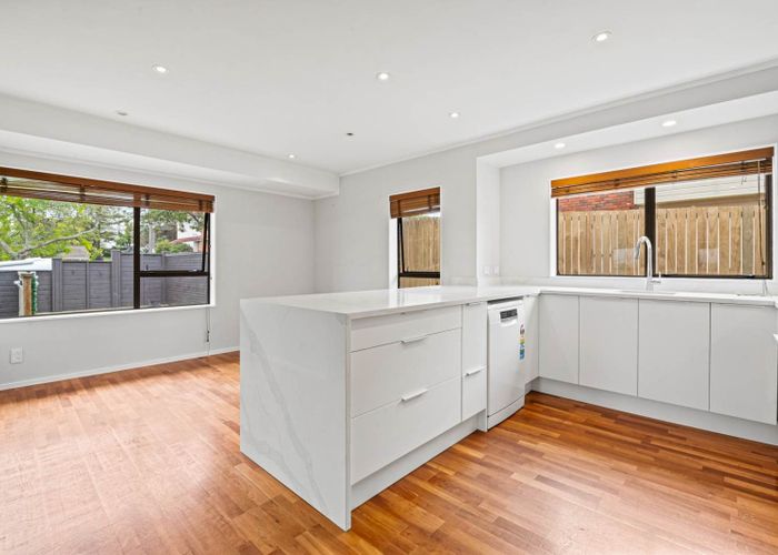  at 1/10 Harley Road, Hauraki, North Shore City, Auckland