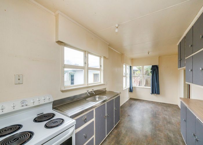  at 8 John F Kennedy Drive, Milson, Palmerston North