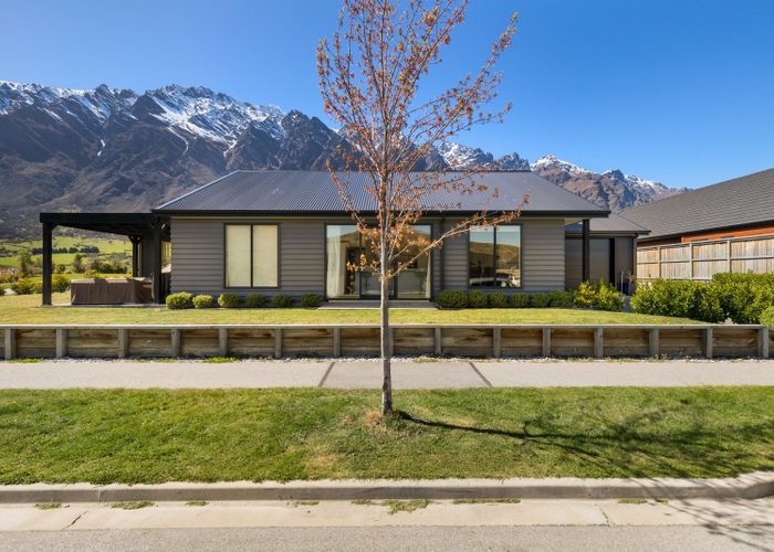 For sale 20 Wheat Street, Hanley's Farm, Jacks Point, Queenstown