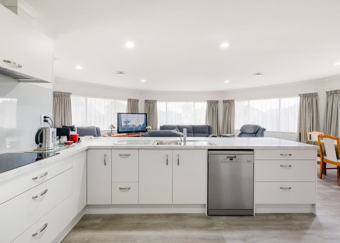  at 2 Brunswick Place, Rototuna North, Hamilton