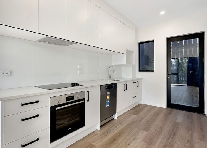  at 8/27 Glenorchy Street, Glen Eden, Auckland