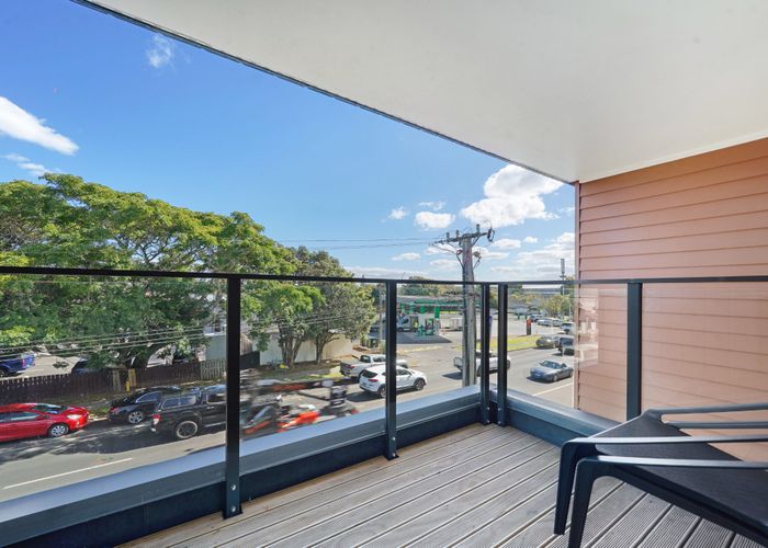  at 206/8 Gray Avenue, Mangere East, Manukau City, Auckland