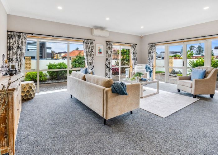  at 1/16 Hattaway Avenue, Bucklands Beach, Manukau City, Auckland