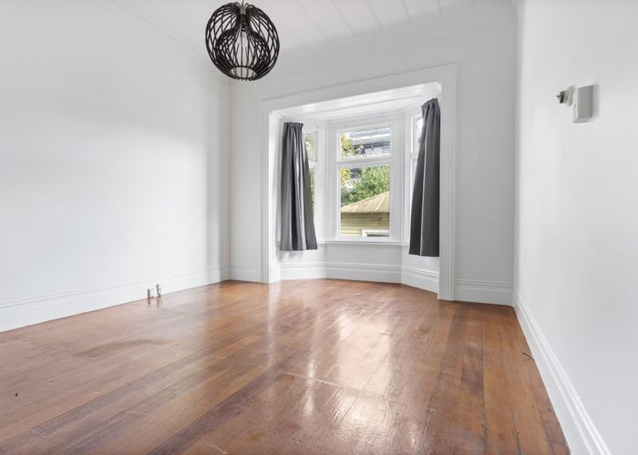  at 2/5 Park Avenue, Grafton, Auckland City, Auckland