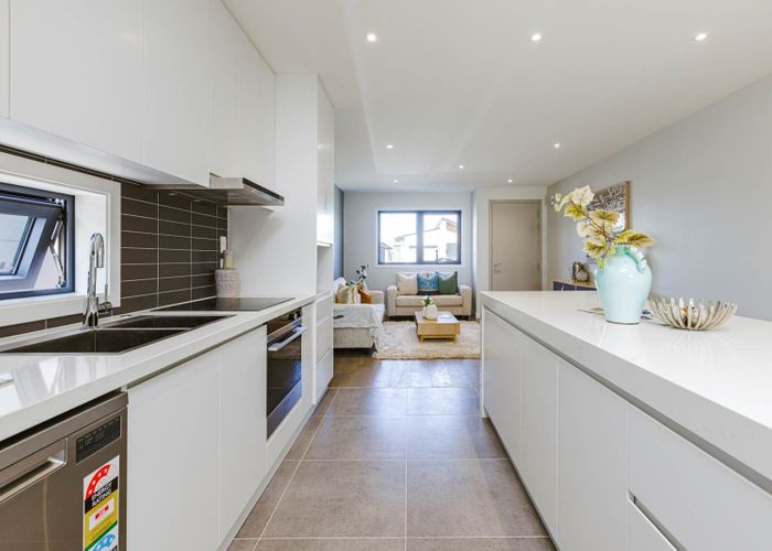  at 38 Farronfore Road, Opaheke, Papakura, Auckland