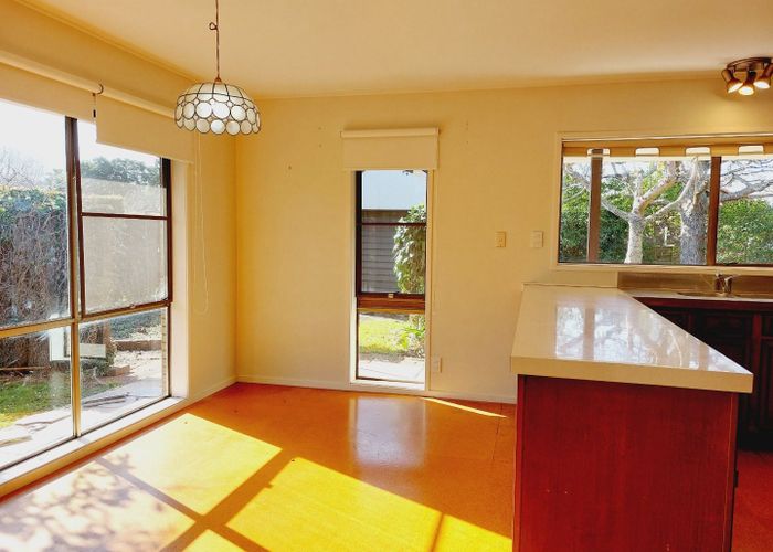  at 17 Hamish Place, Sunnyhills, Manukau City, Auckland