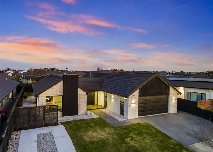  at 54 Roy Hilton Drive, Flagstaff, Hamilton