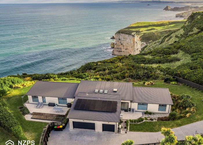  at 49 Highgrove, Saint Clair, Dunedin, Otago