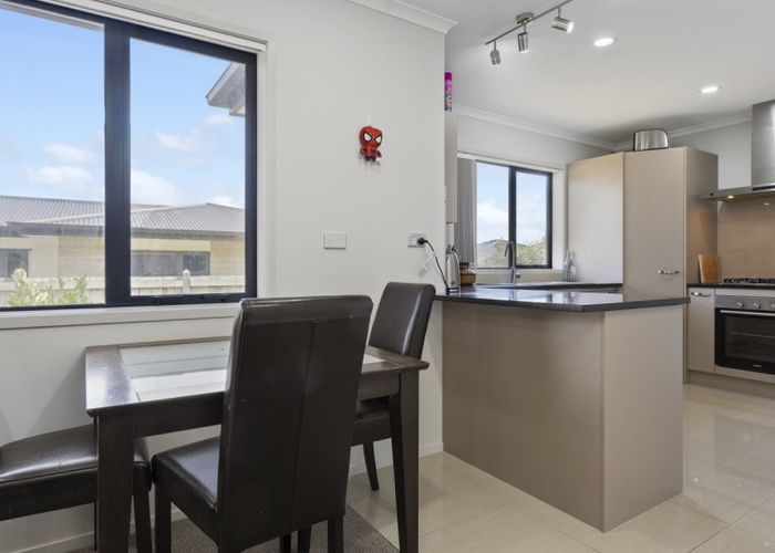  at 12A Frederick Place, Whalers Gate, New Plymouth