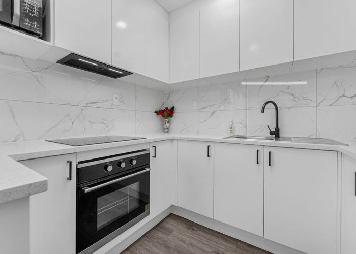  at 3/24 Commodore Drive, Lynfield, Auckland City, Auckland