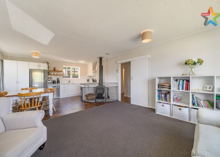  at 130 Major Drive, Kelson, Lower Hutt