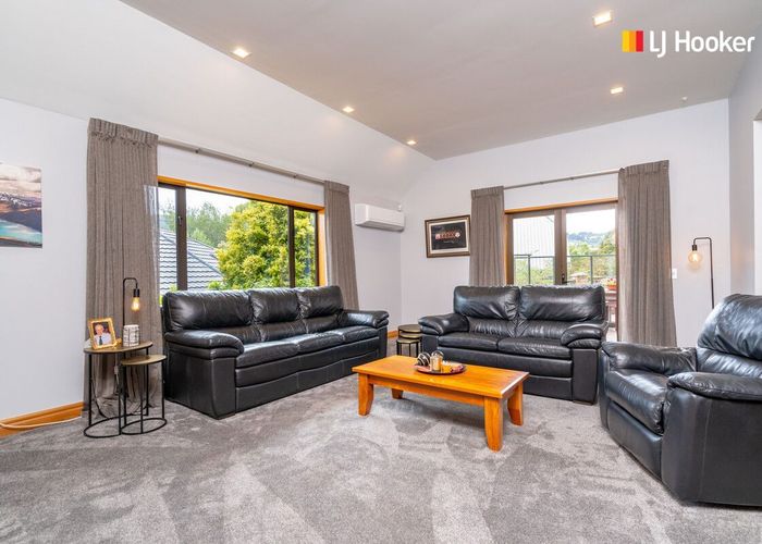  at 5 Garden Place, Glenleith, Dunedin