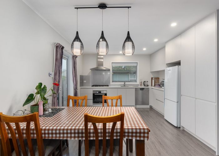  at 8 Haslett Place, Upper Riccarton, Christchurch City, Canterbury