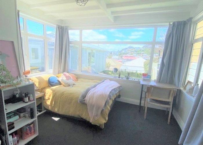  at 2/87 Rintoul Street (ONLY 2-weeks bond), Newtown, Wellington, Wellington