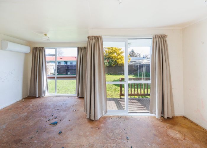  at 18 Amberley Avenue, Westbrook, Palmerston North, Manawatu / Whanganui