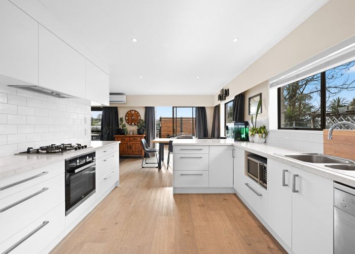  at 6 Glendale Drive, Dinsdale, Hamilton, Waikato
